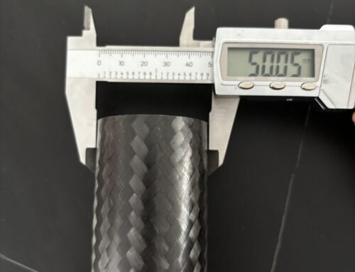 Tubo in fibra di carbonio avvolto a strappo per droni di grande portata